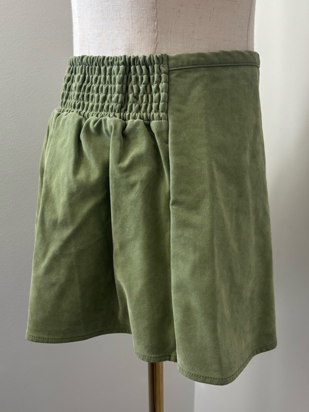 We The Free Paradise Found Green Vegan Suede Skort - Picture 8 of 14